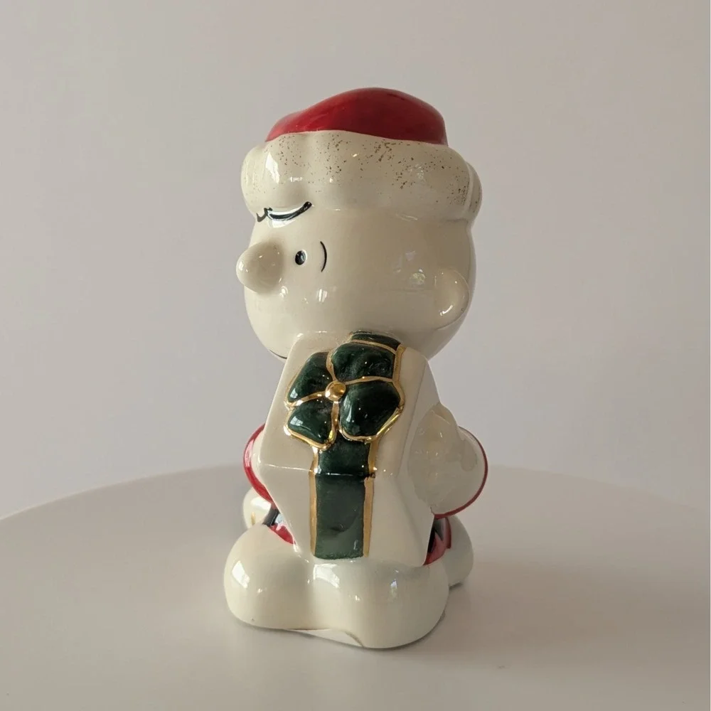 2004 Lenox Charlie Brown & Snoopy Christmas Tree Porcelain Salt & Pepper Set